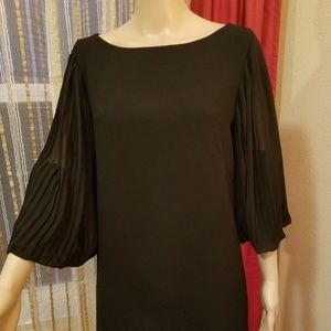 CHIFFON SLEEVE BLACK SHIFT DRESS